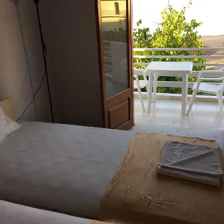 Apart-hotel Hebes On The