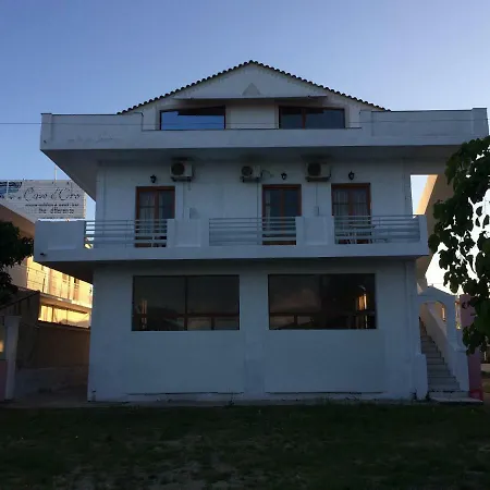 Hebes On The شقة فندقية 3*